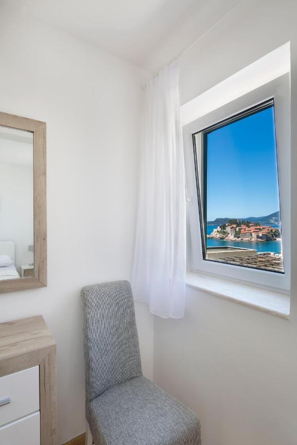 Family Apartment With Sea View Sveti Stefan Budva Eksteriør billede