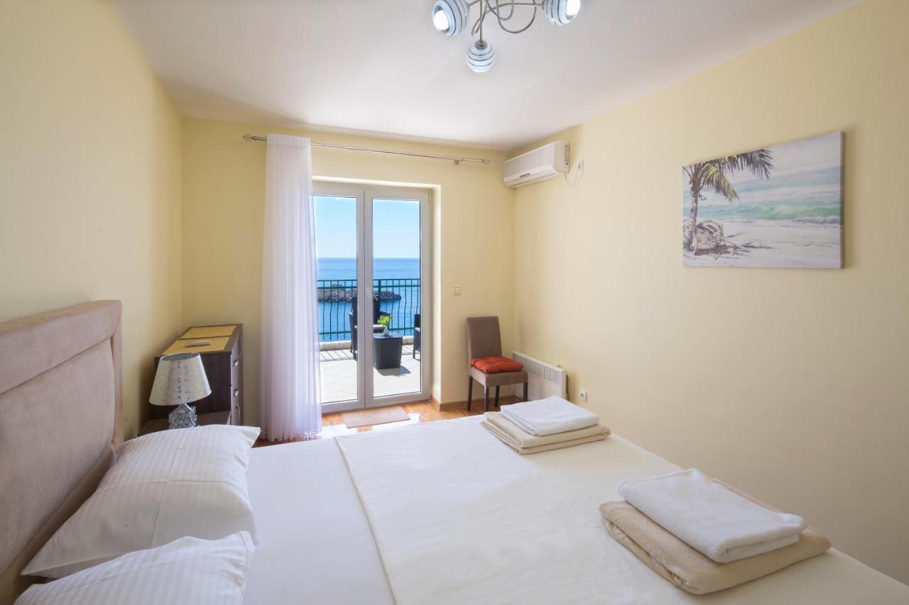 Family Apartment With Sea View Sveti Stefan Budva Eksteriør billede